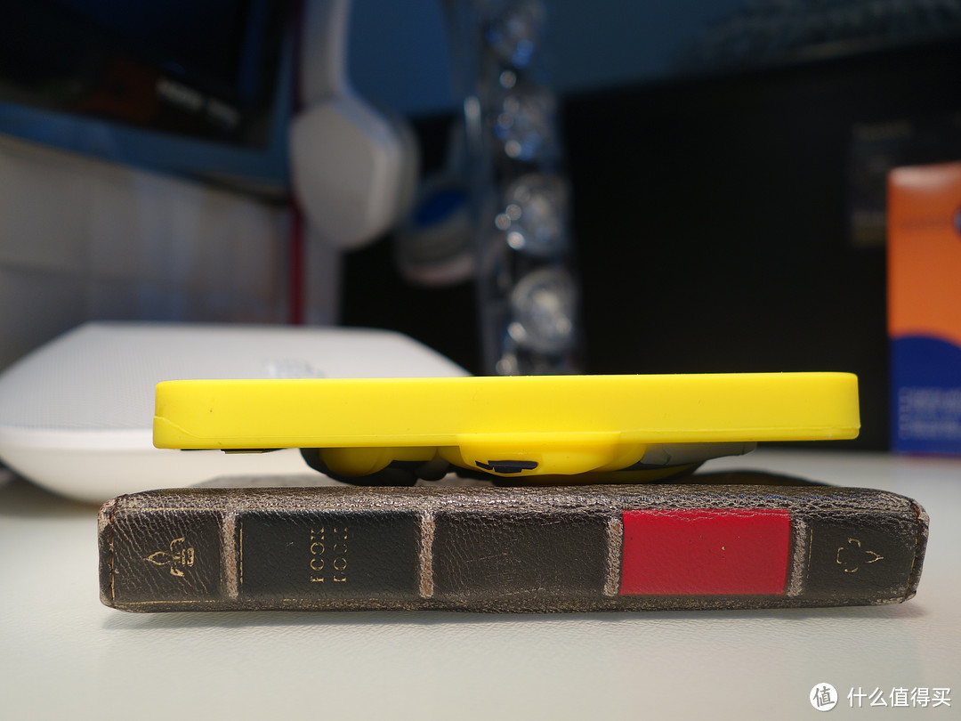 变形金刚4 大黄蜂3D立体硅胶手机套 & Twelve South BookBook