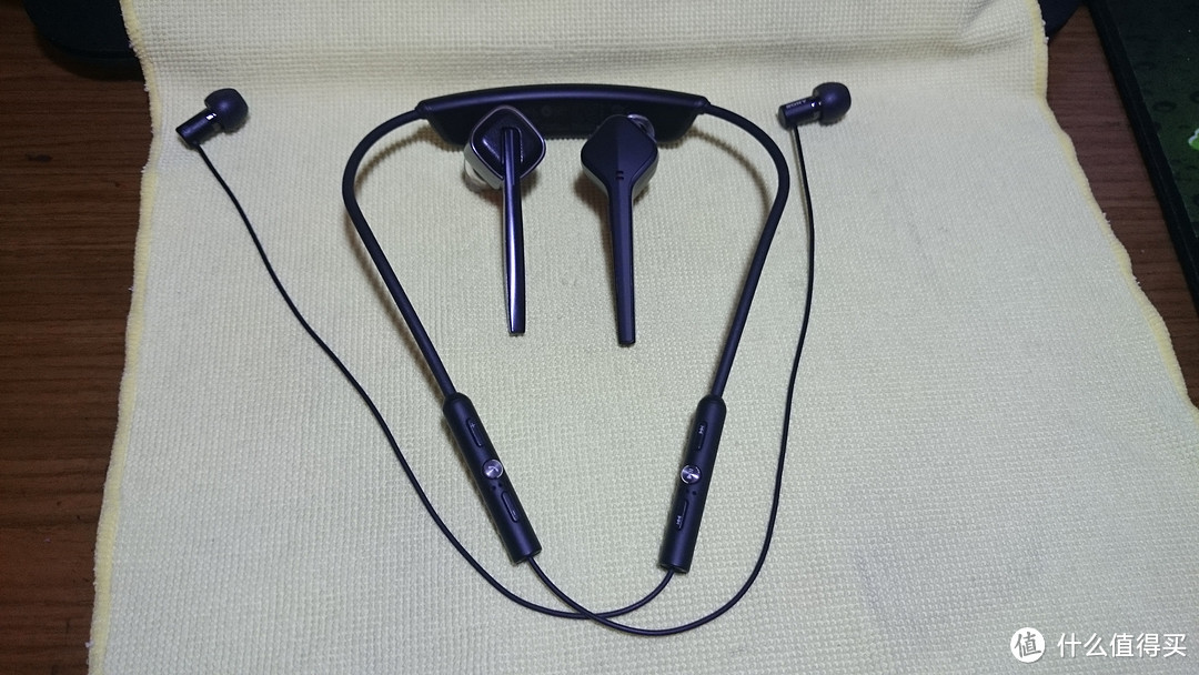 缤特力最新旗舰 975的后续：Plantronics 缤特力 VOYAGER EDGE刀锋 蓝牙耳机