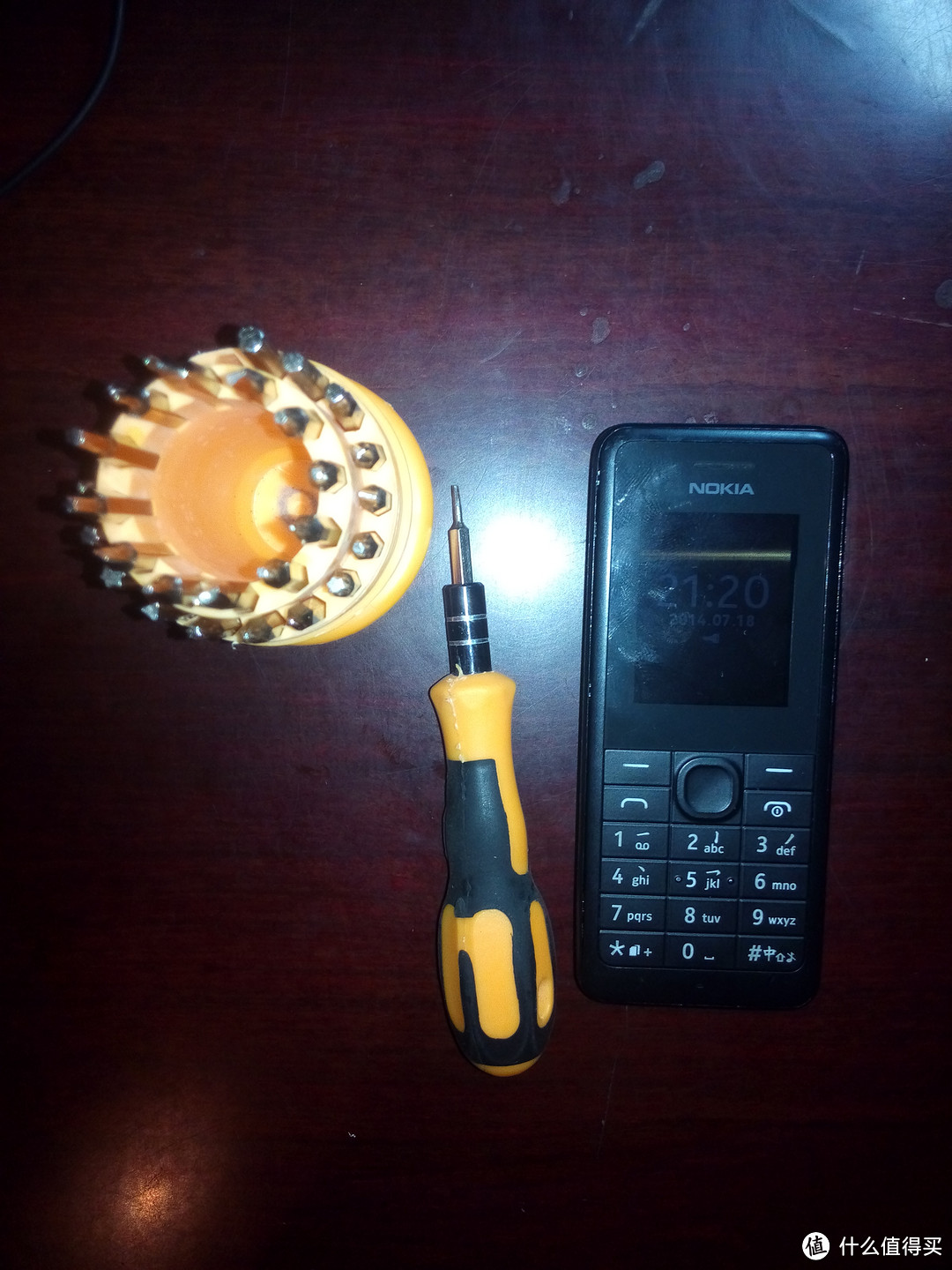 NOKIA 诺基亚 107 GSM手机 简单拆机