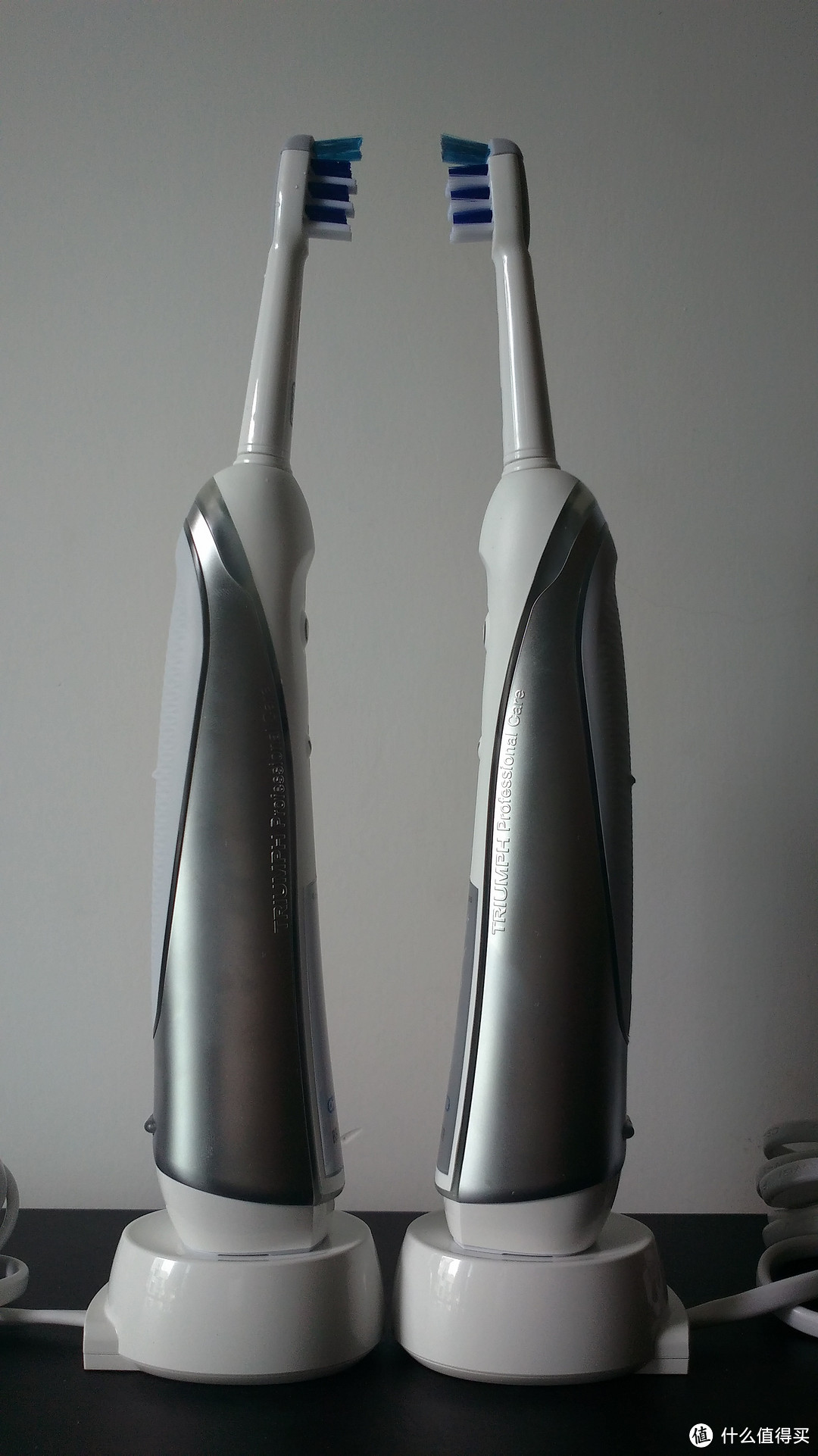 我和笑容有个约会：Oral-B 欧乐B 4000型  (D29) 电动牙刷  2支装