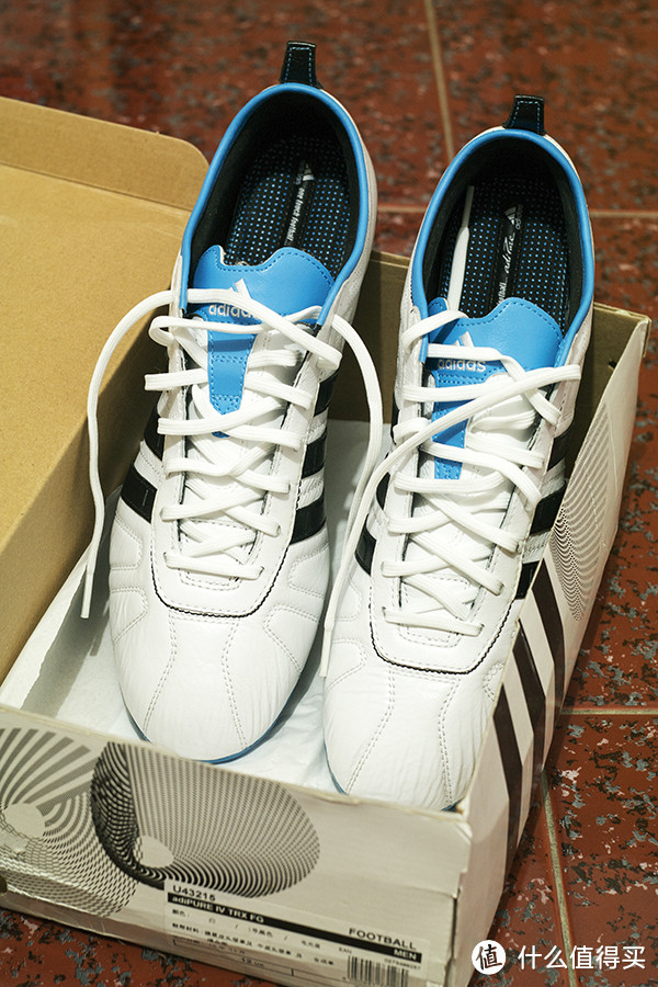 我的触感系战靴：adidas 阿迪达斯 adiPure IV TRX FG 足球鞋