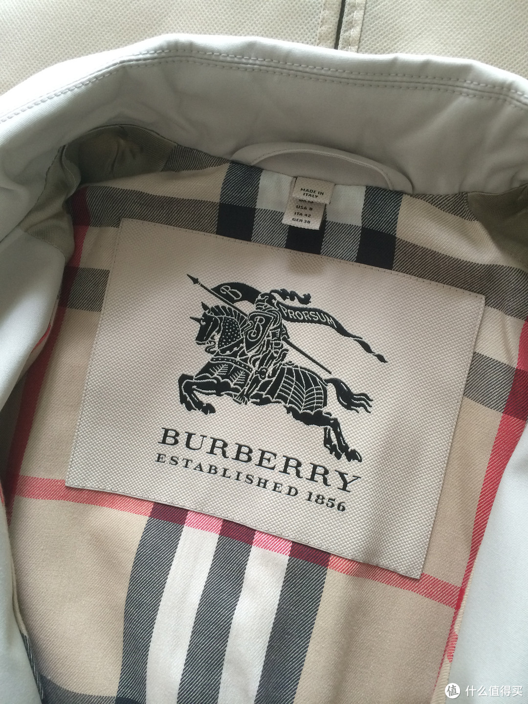 专柜的Burberry Brit 和 女王outlets的高端Burberry London对比