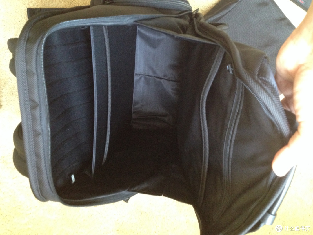 TUMI 22371 单肩邮差包 & 26173 双肩电脑包