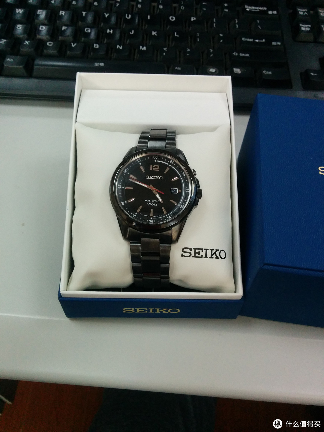 用前摇一摇：SEIKO 精工 Kinetic SKA605 男款人动电能腕表 亚马逊黑色限定款