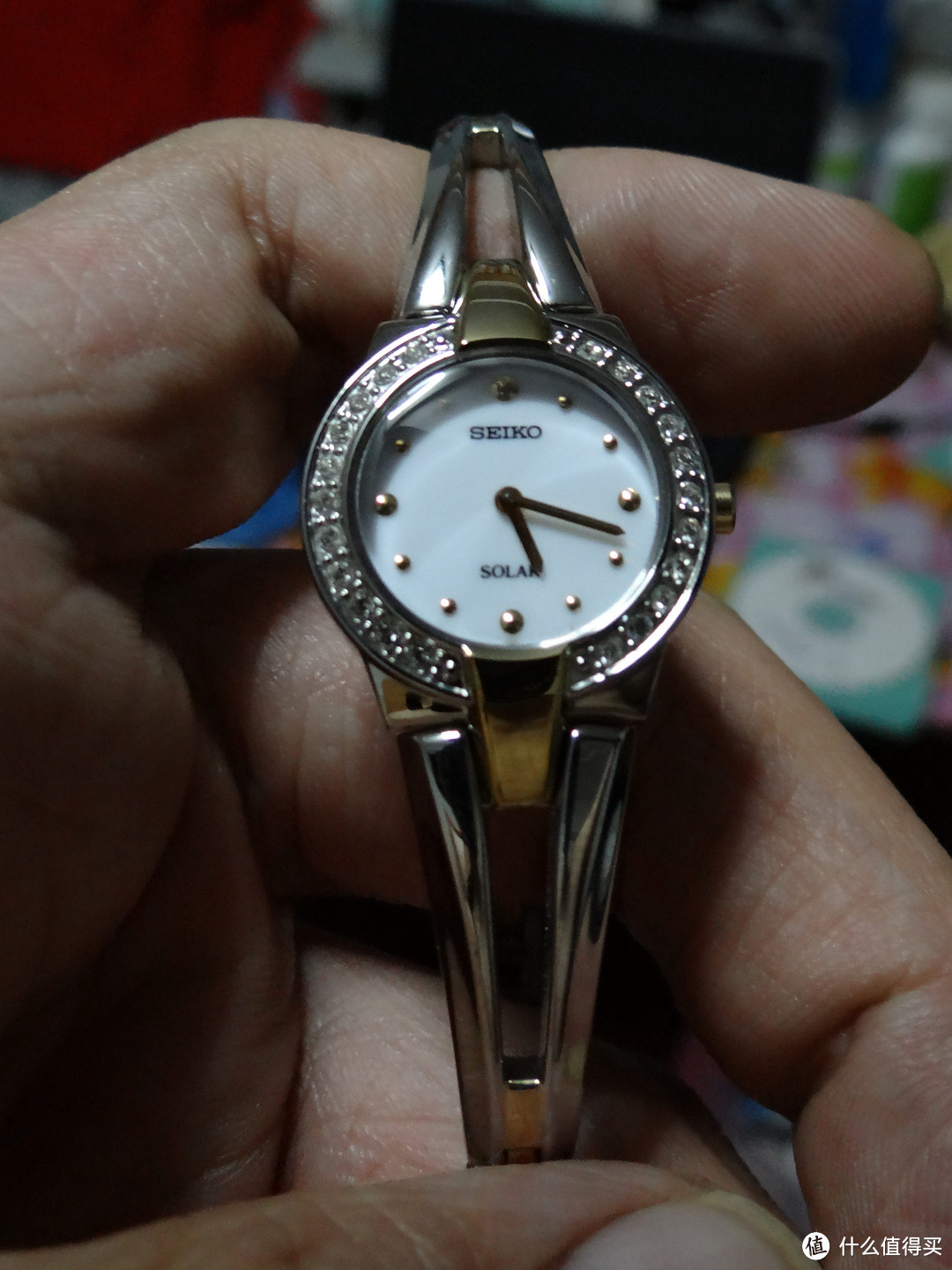 低价打造晶晶亮的女神范~SEIKO 精工 Solar SUP052 女士光动能腕表测评