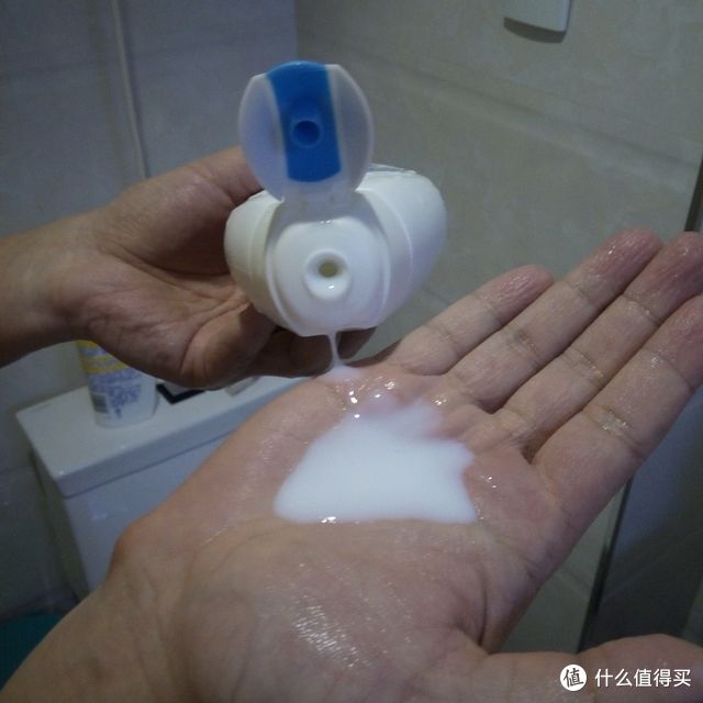 香气四溢，滑爽可人，Dove多芬夏日莹润沐浴露评测