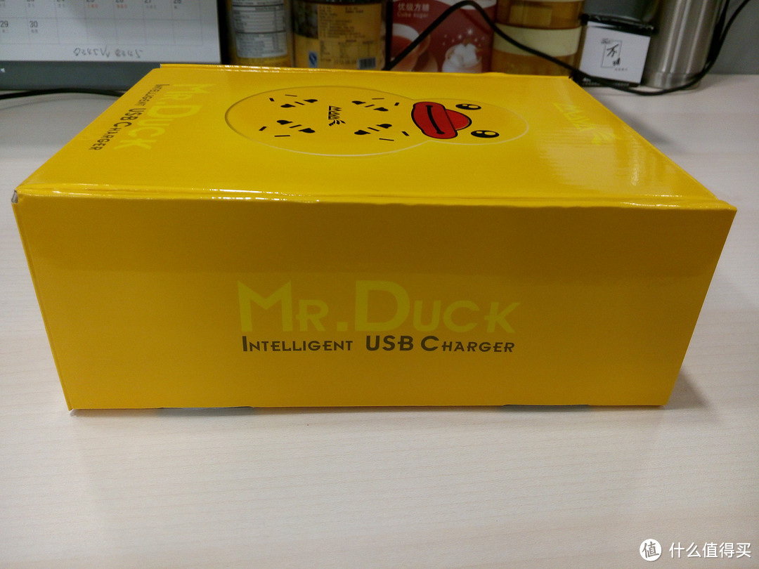 独特照型的MR.Duck插线板