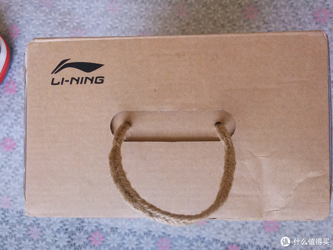 感受轻盈—LI-NING 李宁 灵动跑鞋