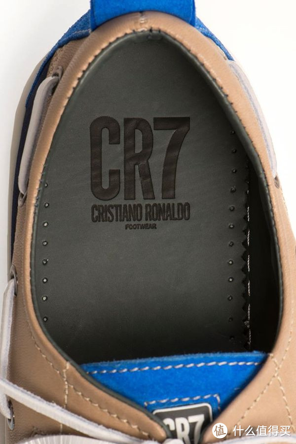 Cristiano Ronaldo C罗自有品牌 CR7 新增鞋履产品线