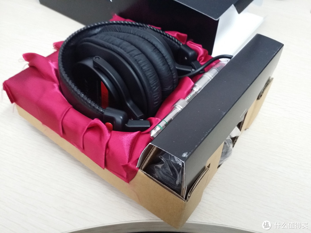 解不开的索尼情节：Sony 索尼 MDR-V6 监听耳机