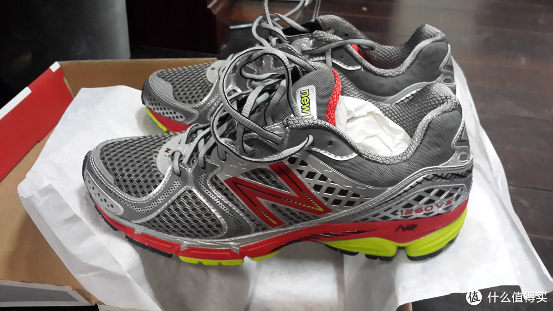 New Balance 新百伦 Men's M1260v2 男款跑步鞋 服役200km使用感受