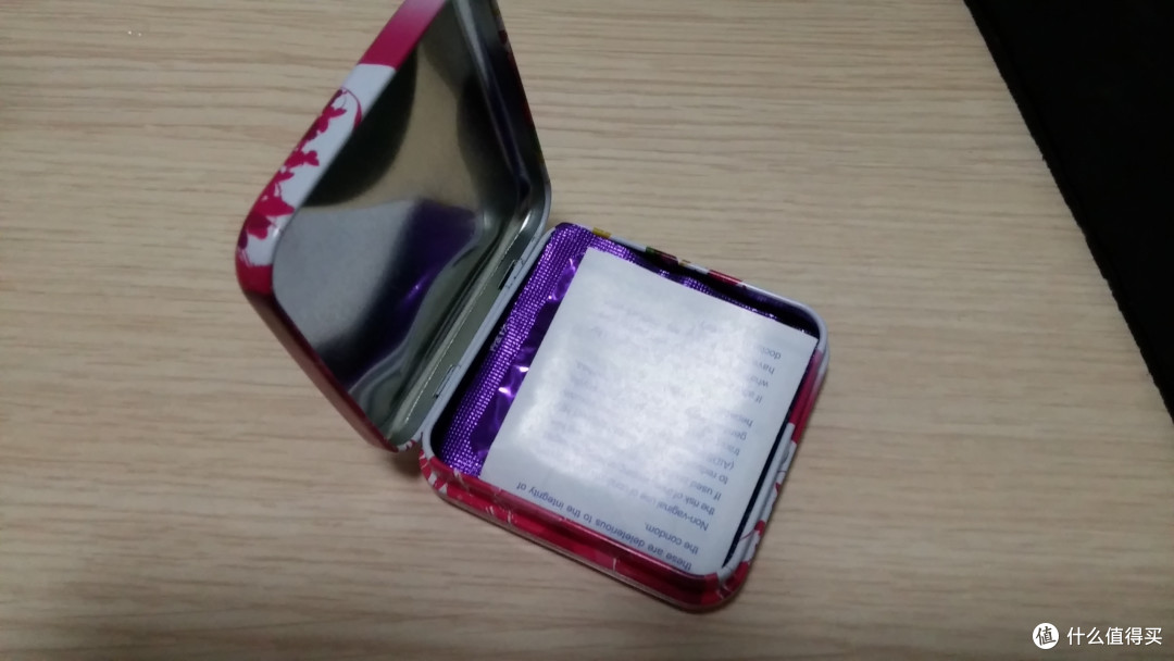 首次众测就难倒了我，durex love box 三只装铁盒