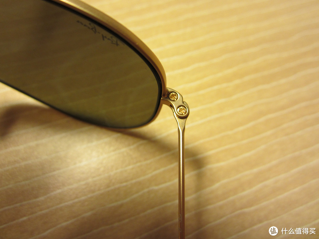 夏天时尚装备：Ray-Ban 雷朋 RB3025 Avator 炫彩绿色太阳镜