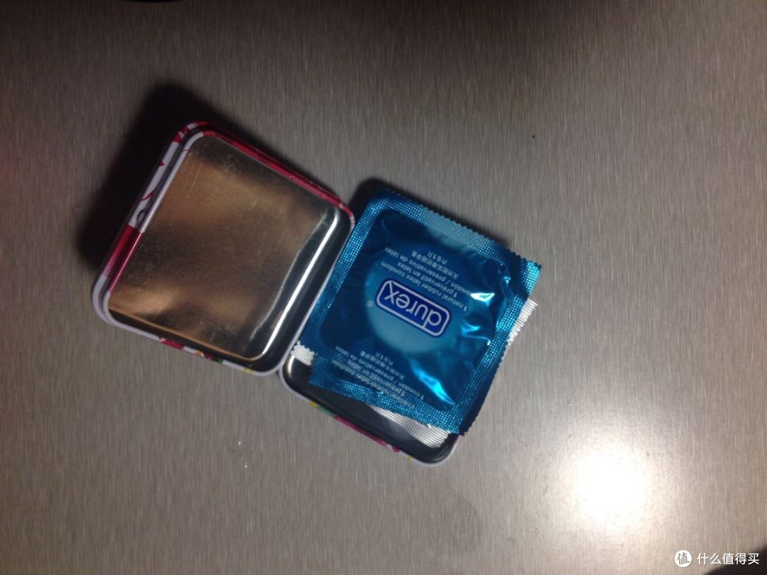 漂亮的小铁盒-durex 杜蕾斯 love box 三只装铁盒 小评