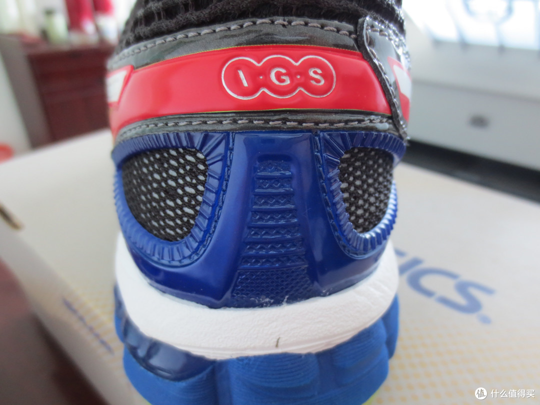 美亚八折入手ASICS 亚瑟士 Gel-Nimbus 15 跑步鞋