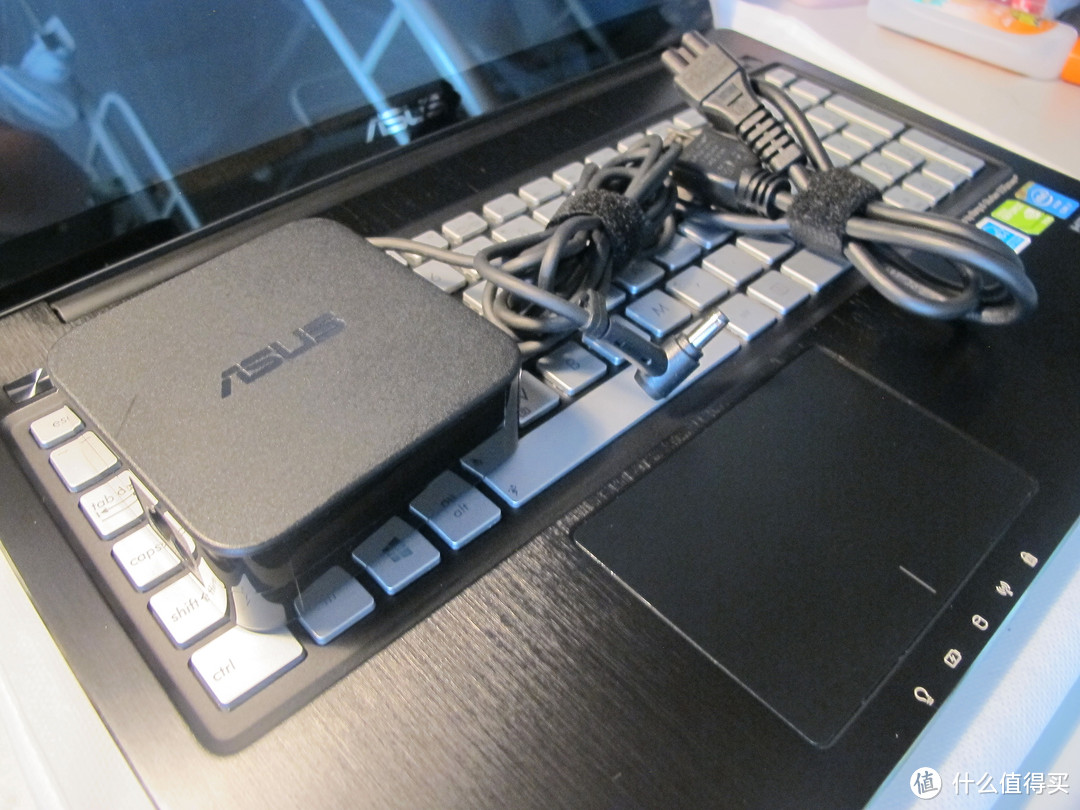 海淘 ASUS 华硕 Q550LF 15.6寸笔记本电脑 官翻版