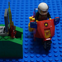 既然有白菜，咱就得拣：15块包邮入手的LEGO 乐高 城市组 消防摩托车 L60000