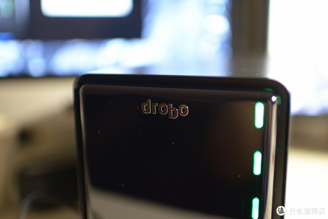 Drobo 5D 磁盘阵列系统 开箱分享感受