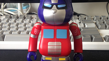 暴力熊遇上擎天柱：BEARBRICK 200% TRANSFORMERS OPTIMUS PRIME 积木熊变形金钢