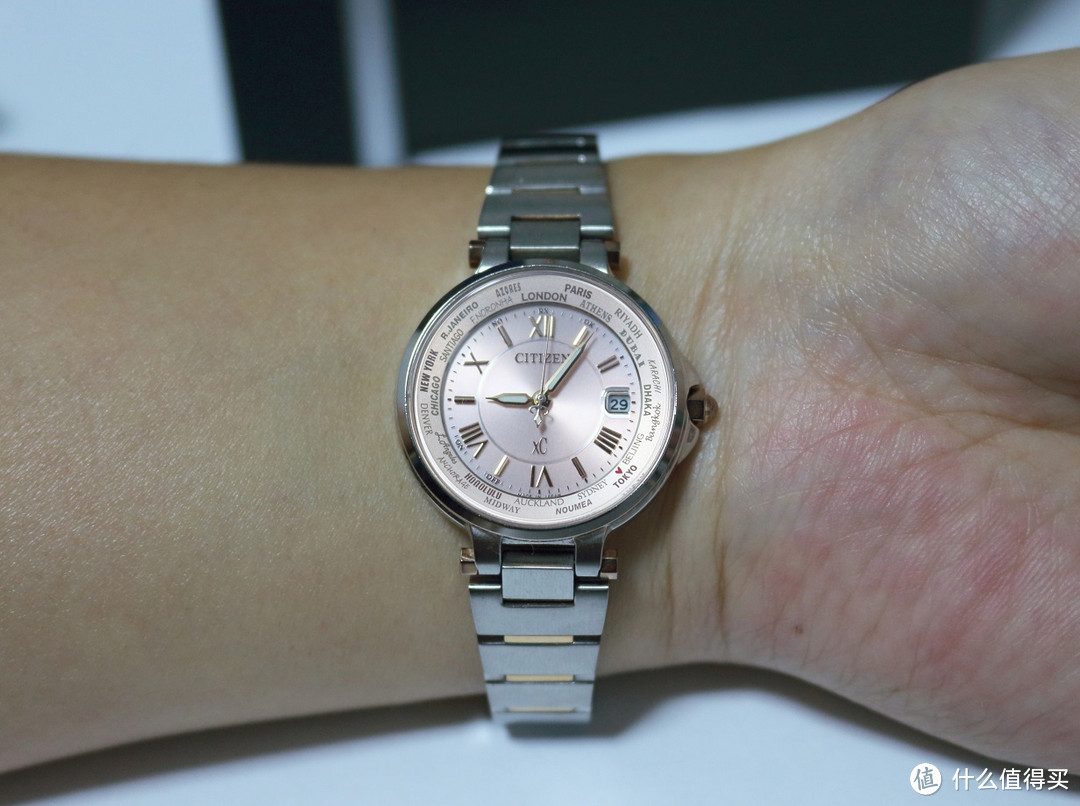 文艺范的光动能电波对表：CITIZEN 西铁城 CB1020-54A & EC1014-65W