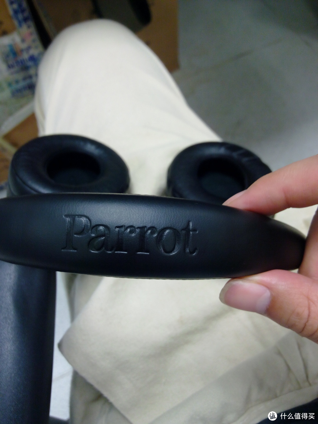 艺术与科技的完美融合：Parrot Zik 无线NFC可接打电话骨传播主动降噪触控HIFI耳机