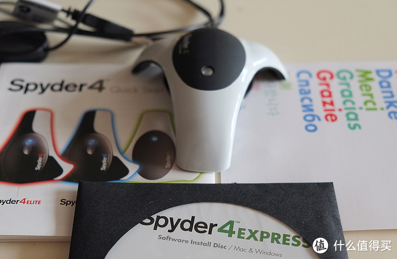 Spyder4 Pro  VS  Spyder4 Express 蓝蜘蛛4与绿蜘蛛4校色仪的对比