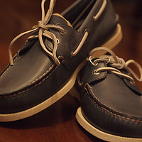 属于夏天的 Sperry Top Sider 蓝色船鞋