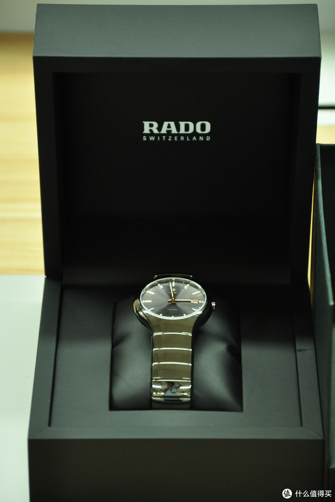 【浮评】拆解硬科技的时尚——RADO 雷达True R27351102男士机械腕表评测