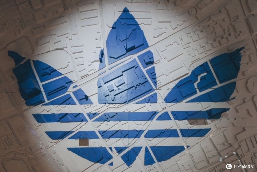 三叶情书 Adidas Originals全球第二家概念店现身上海
