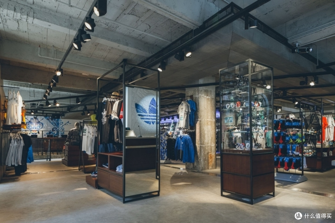 三叶情书 Adidas Originals全球第二家概念店现身上海