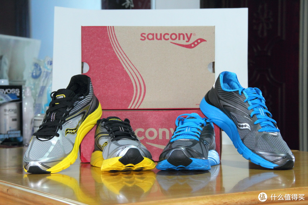 黄蓝双煞：Saucony 索康尼 Kinvara 4 轻量跑鞋