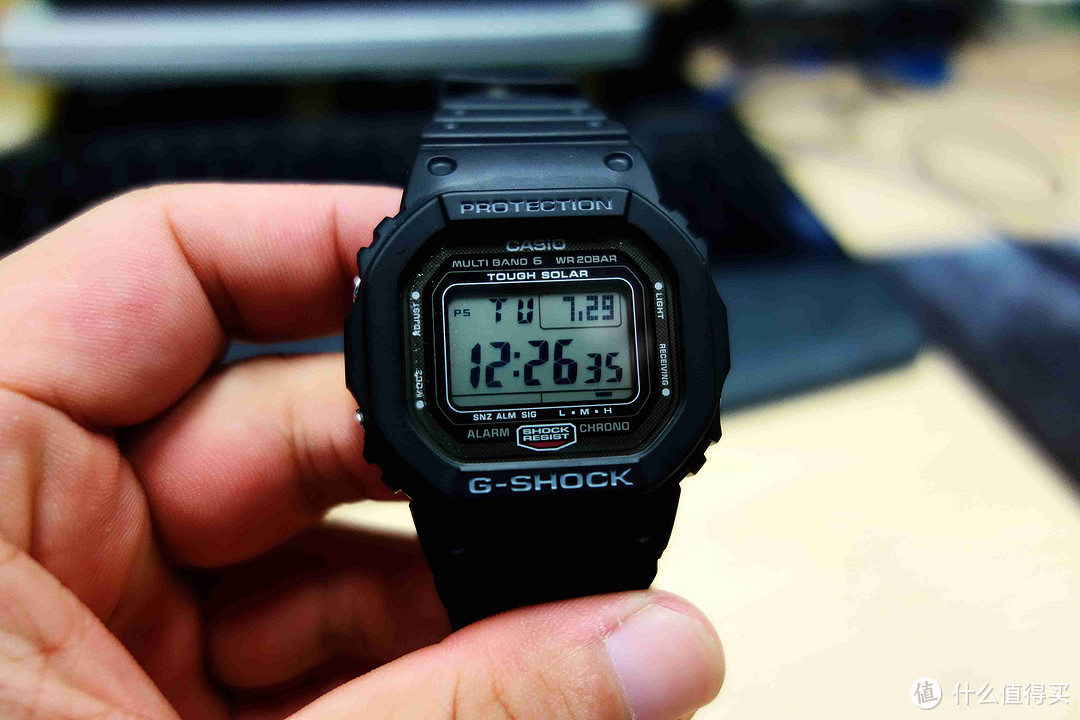 向30年的经典致敬：入手 CASIO 卡西欧 G-SHOCK GW-5000-1JF 太阳能六局电波表