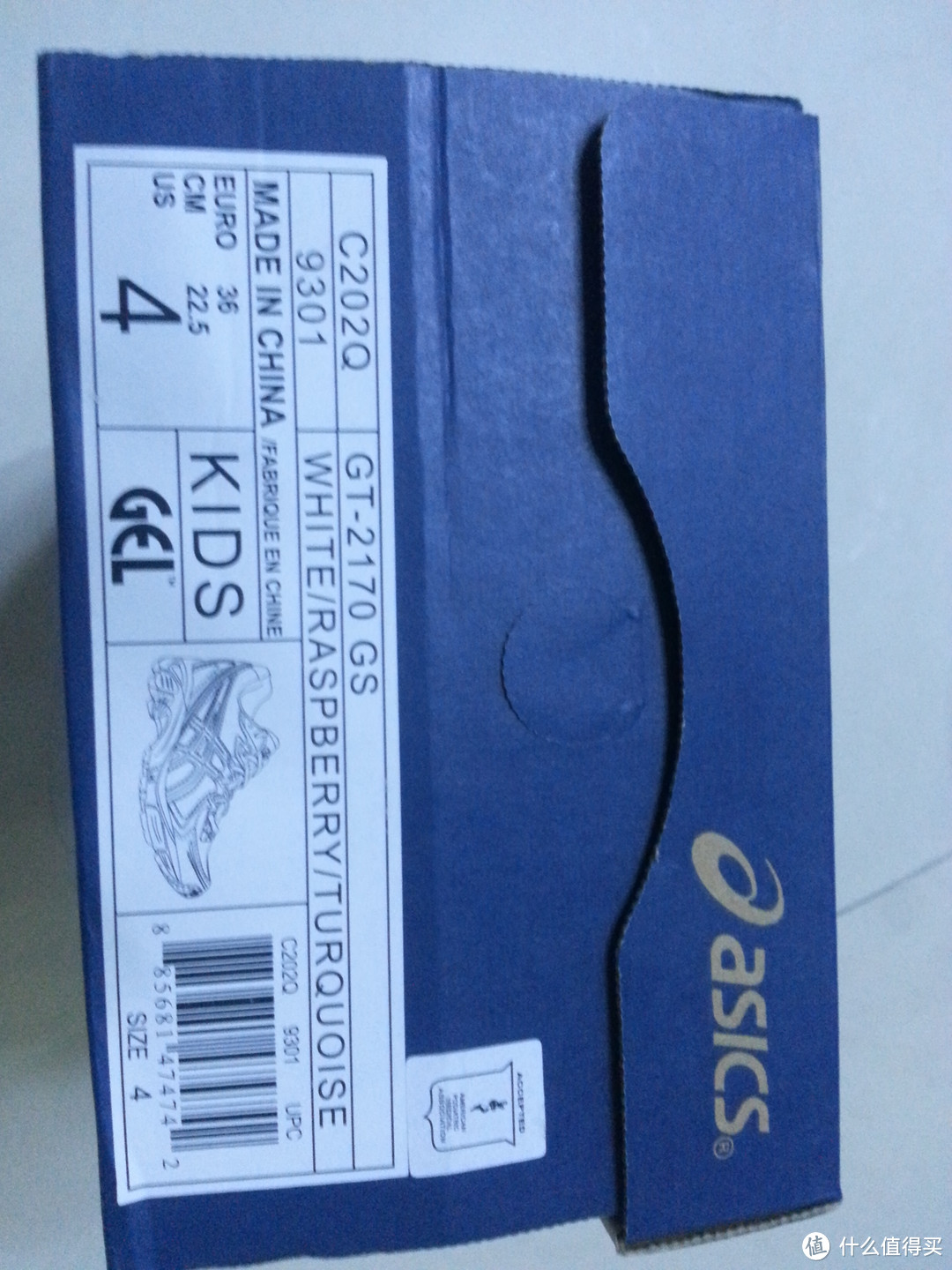 海淘一大波：Asics 亚瑟士GT-2170 跑鞋、Betula 勃肯 女士凉鞋、 UGG经典款短靴 和 under Armour运动文胸
