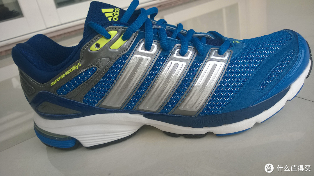 跑步装备：adidas 阿迪达斯 response stability 5 跑步鞋