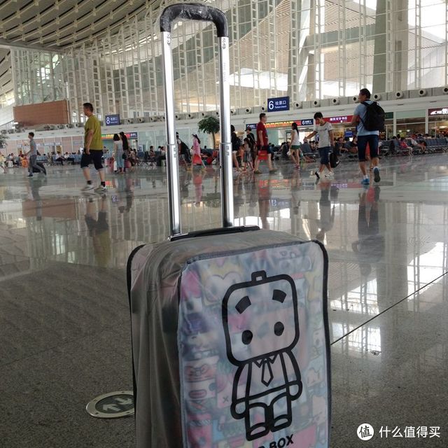 盒你一起去旅行——张小盒世界款旅行箱评测