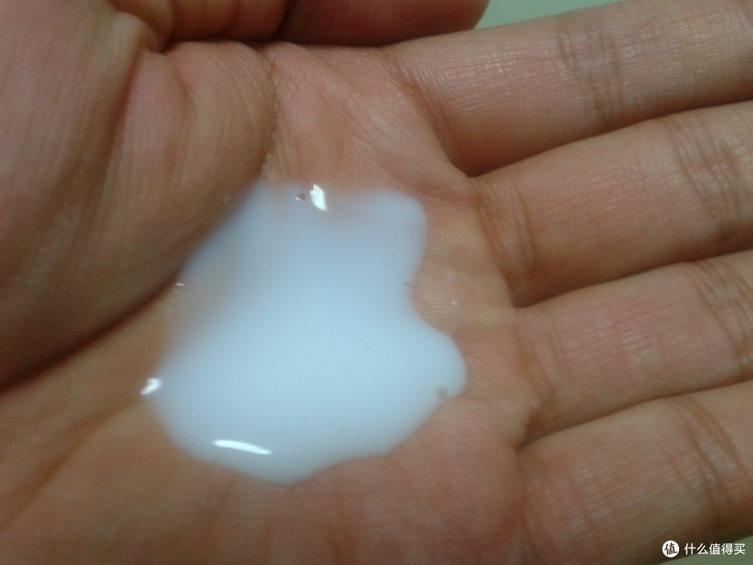 如丝般顺滑——Dove 多芬 夏日莹润沐浴露 400ml