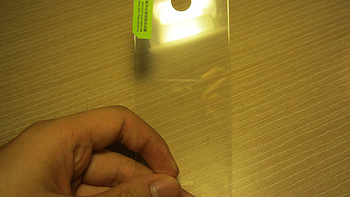 0.33mm的轻薄——LOCA 路可 iPhone 5/5C/5S 钢化玻璃膜