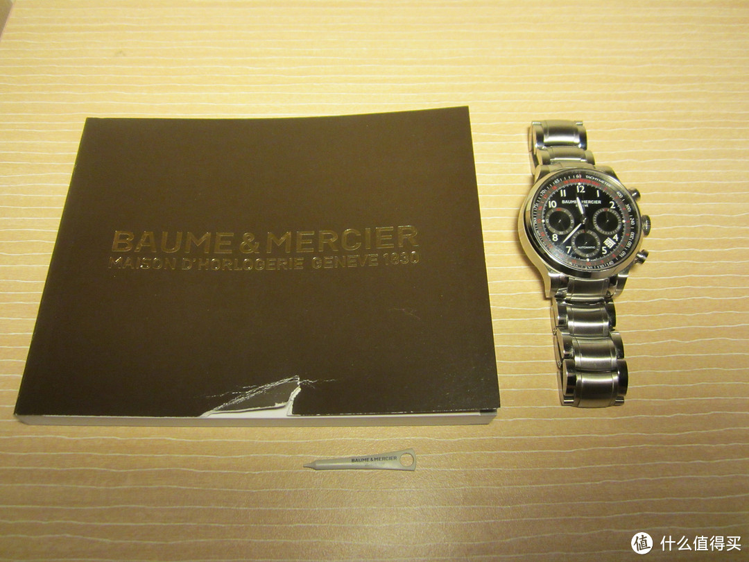 红与黑的碰撞：Baume and Mercier 名士 Capeland 卡普蓝系列 MOA10062 男款机械腕表