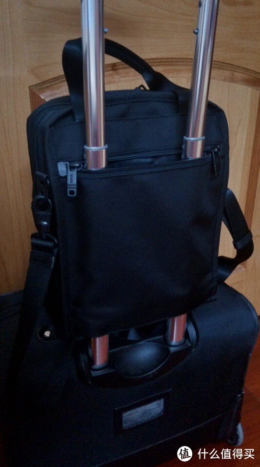 非主流通勤包Tumi Luggage Alpha Travel Tote 男款单肩包