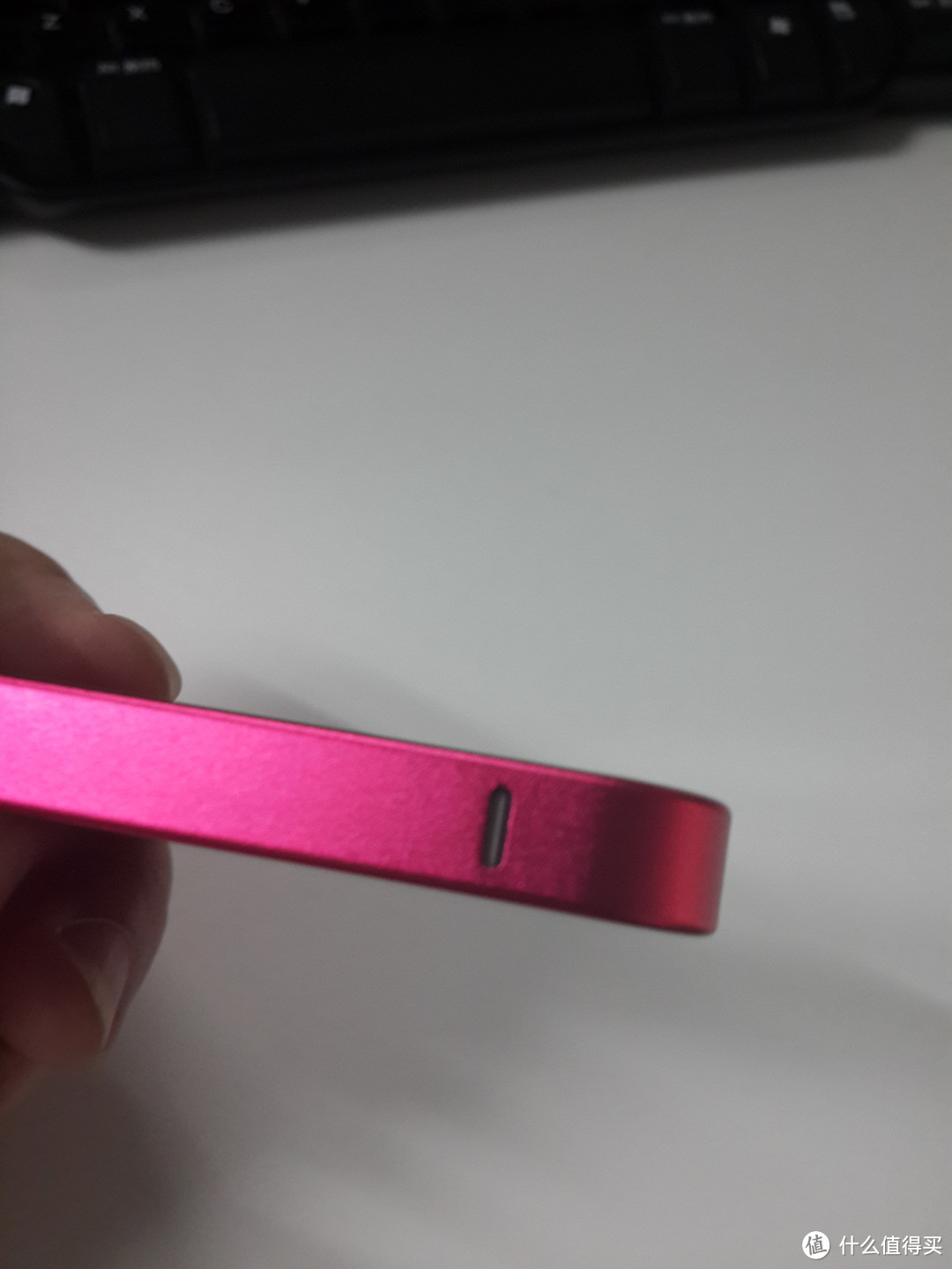 粉嫩粉嫩的评测 - 星屏 iPhone4/4S 金属边框