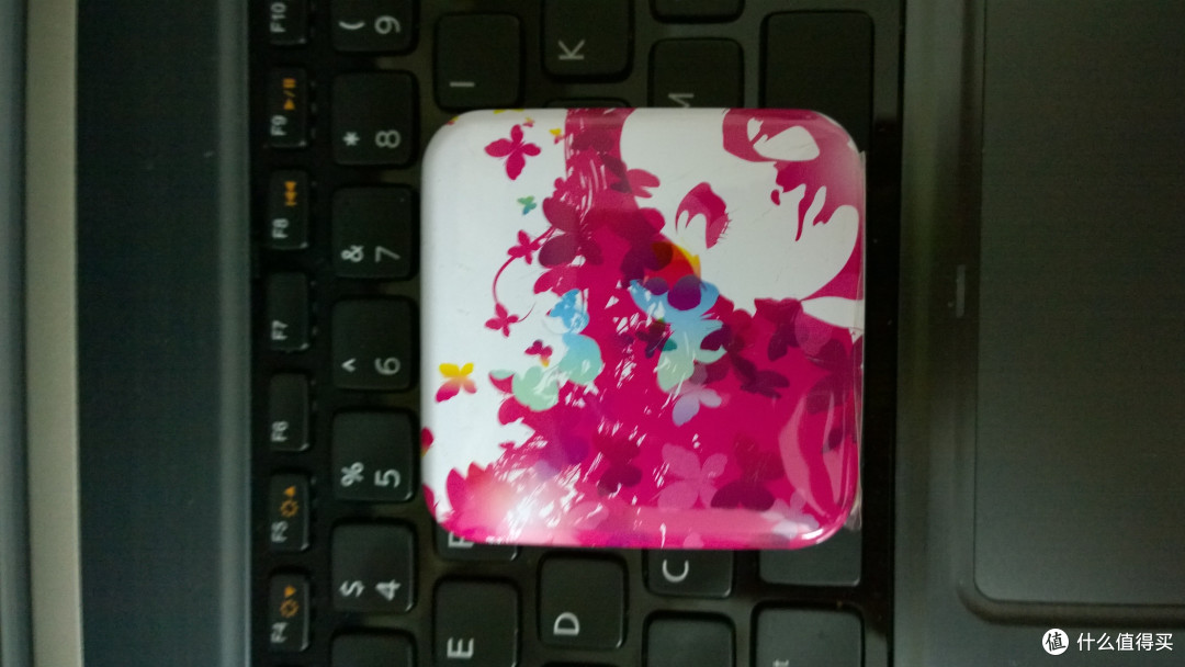 铁盒正面