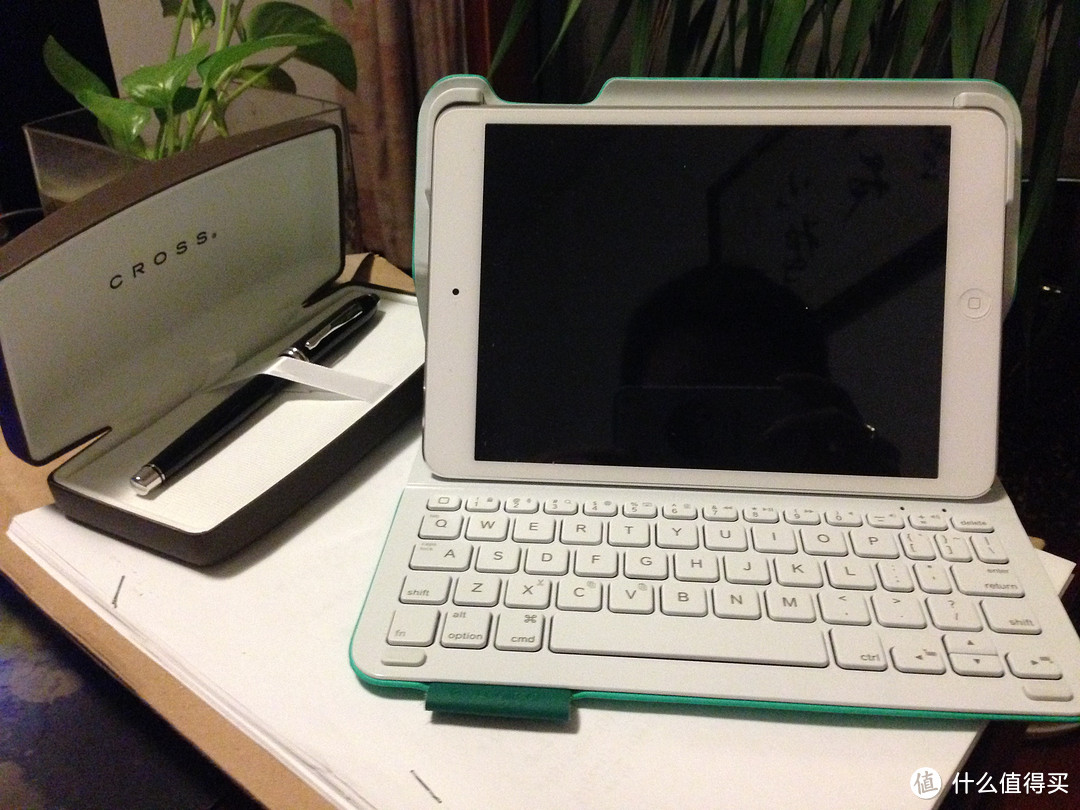iPad mini学习娱乐两不误：Logitech 罗技ik610 iPad mini 蓝牙键盘保护套