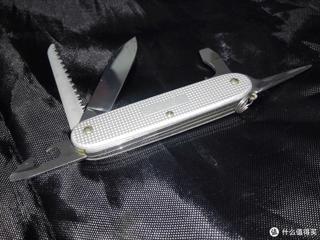 追随《旅人看刀》的脚步：Victorinox 瑞士军刀 Farmer 农夫 0.8241.26