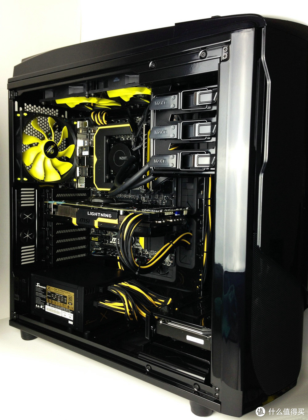 可以玩的不仅是堆硬件：PC DIY黄黑色调主机一台