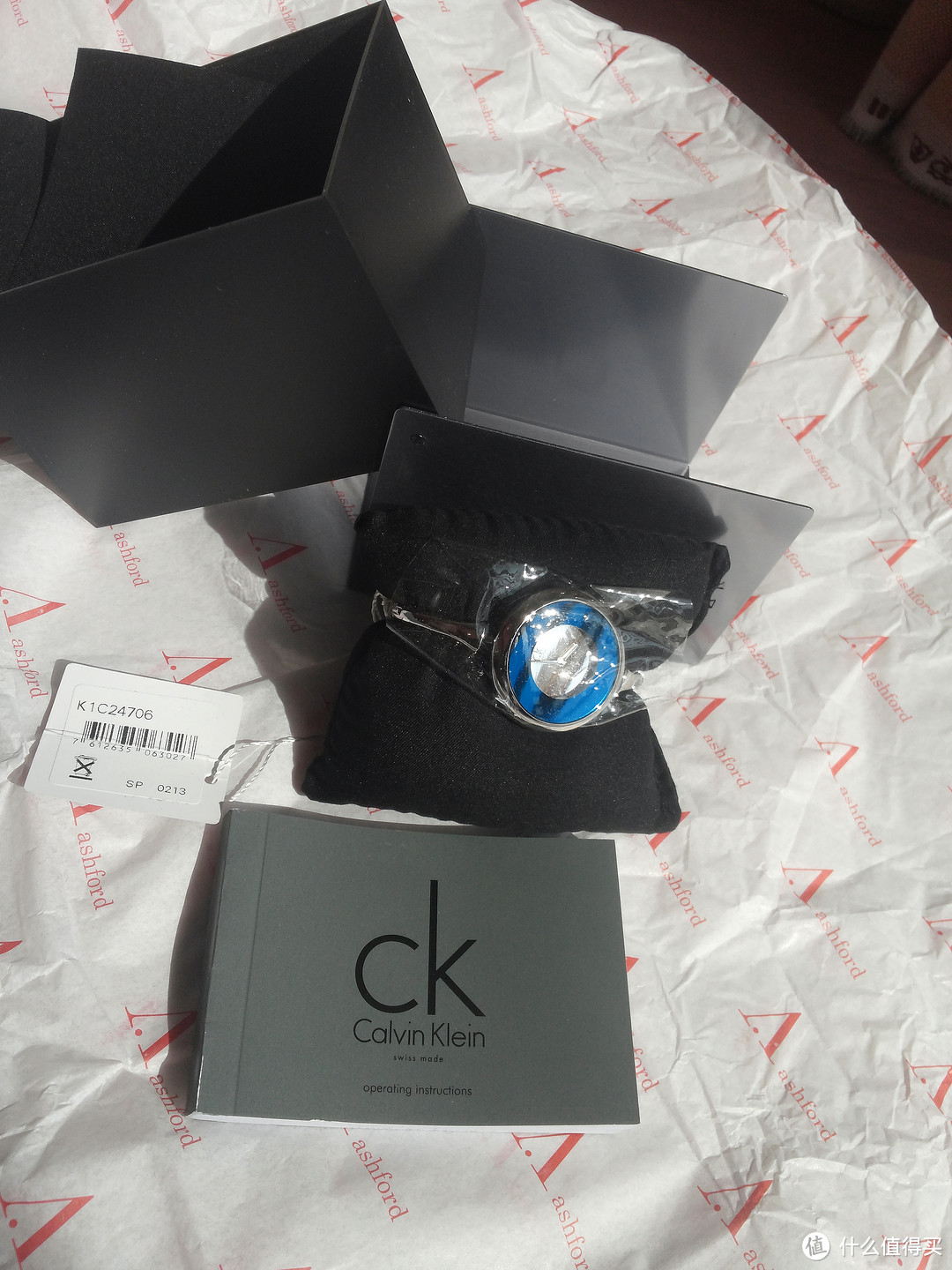有史以来中的最大奖：Calvin Klein K1C24706 女士手镯形时尚腕表