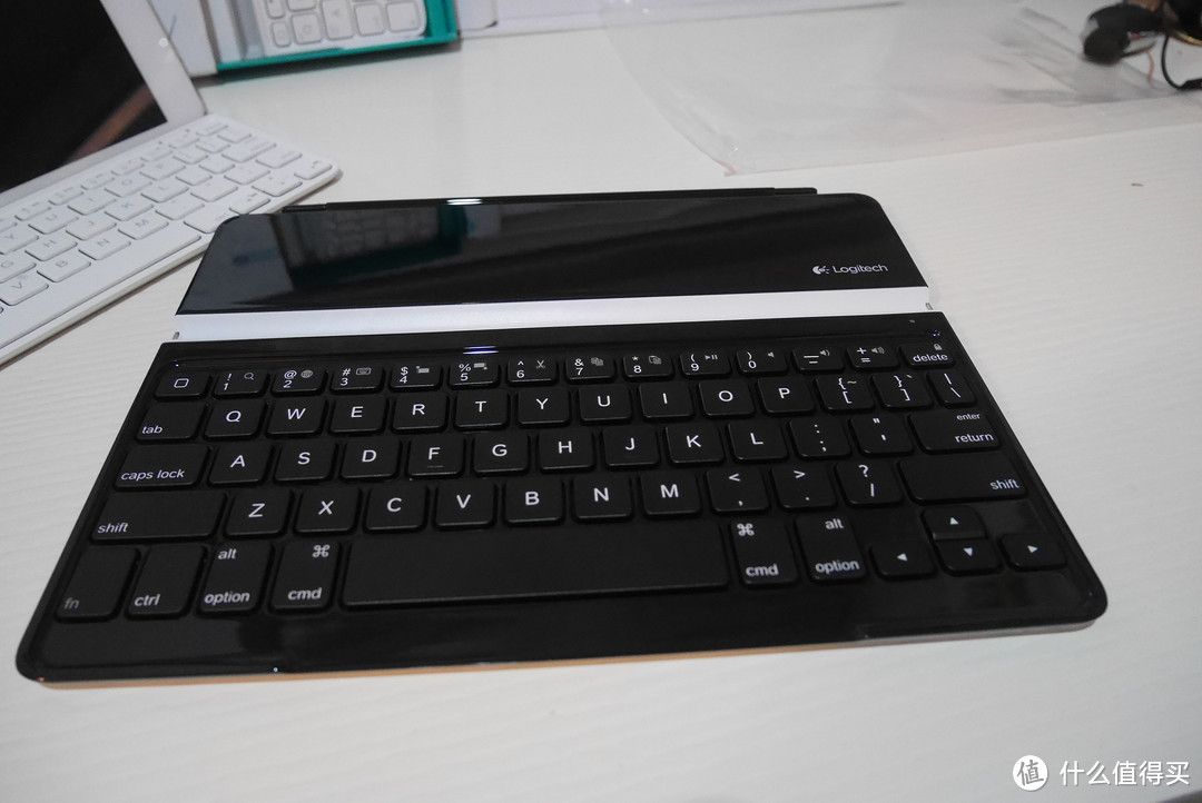 Logitech 罗技 Ultrathin Keyboard Cover 蓝牙键盘套