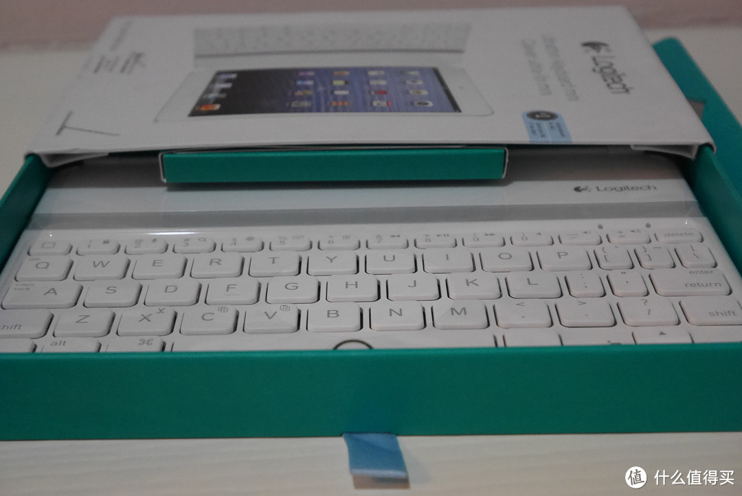 Logitech 罗技 Ultrathin Keyboard Cover 蓝牙键盘套