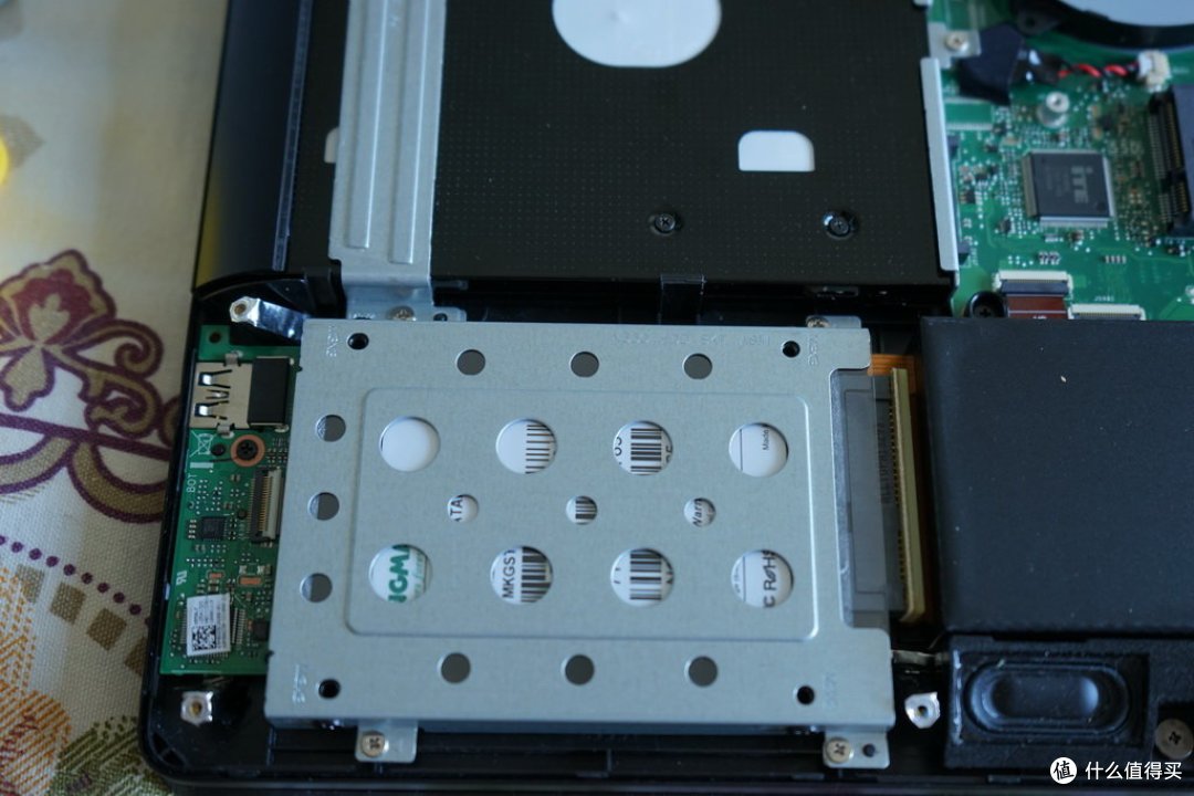 官翻ASUS 华硕 Q550LF 15.6寸笔记本电脑 小改造