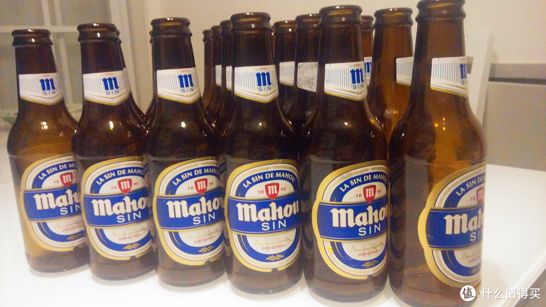 与小伙伴们分享西班牙啤酒：mahou 马奥