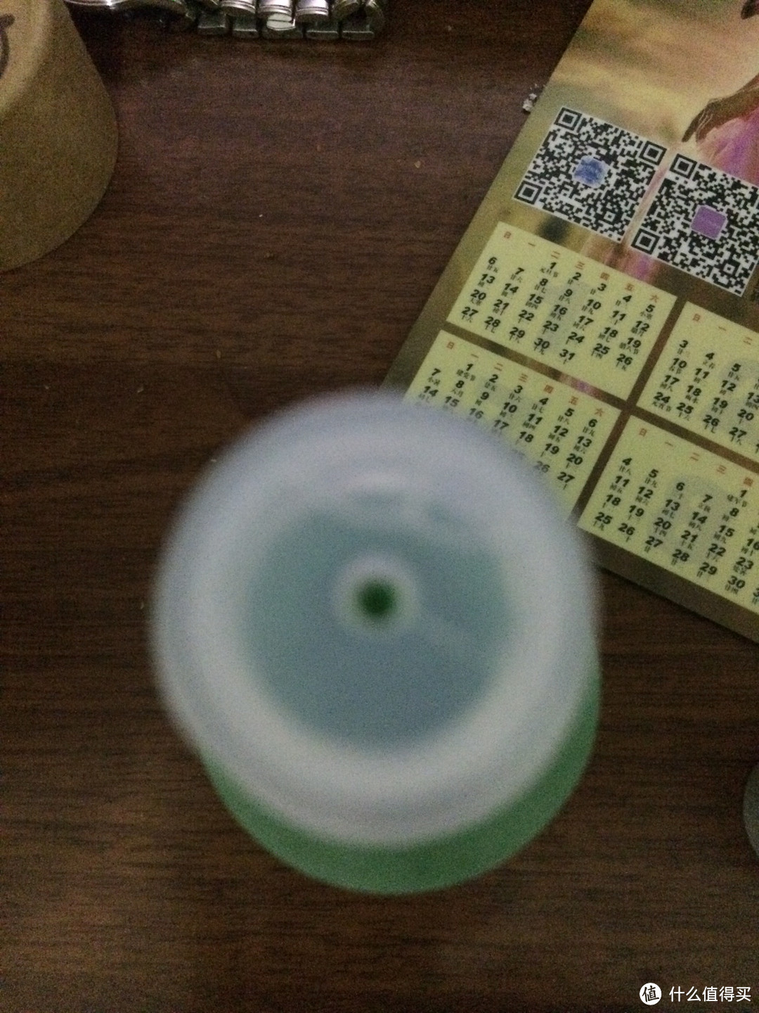 膜法世家的绿豆小黄瓜蜜汁，实物很袖珍的一瓶，包装很有特色，小